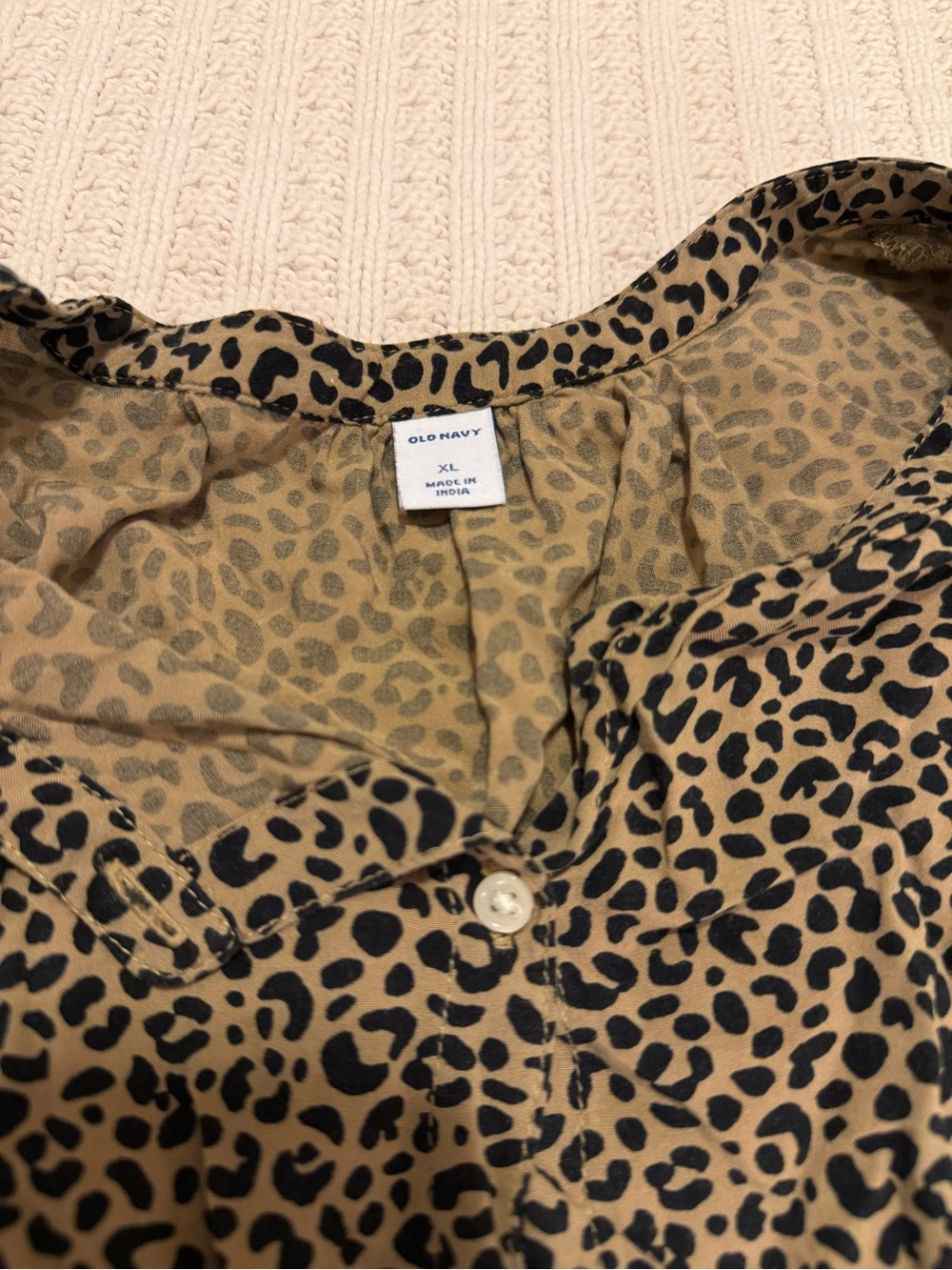 Old Navy Leopard Print Button-Front Shirt in Tan and Black - Picture 2 of 2